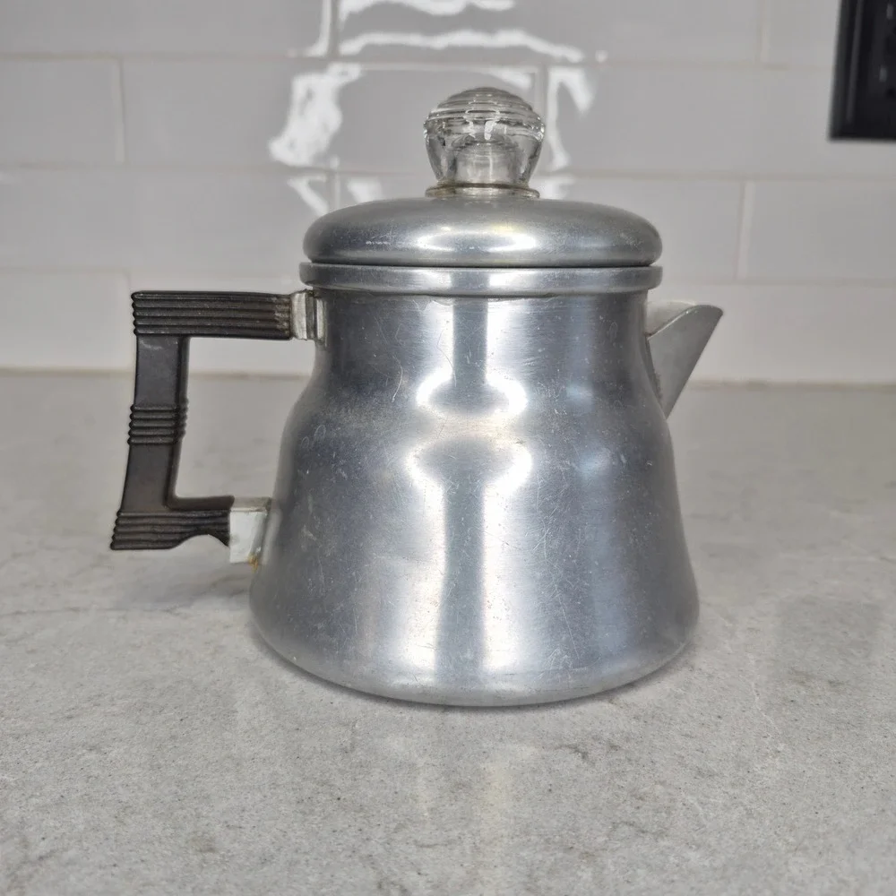 Wear-Ever X-3002 Coffee Percolator Vintage Aluminum Bakelite Handle‎ Silver